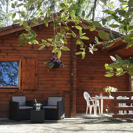 Hotel Chateau De Lacomte Carlucet