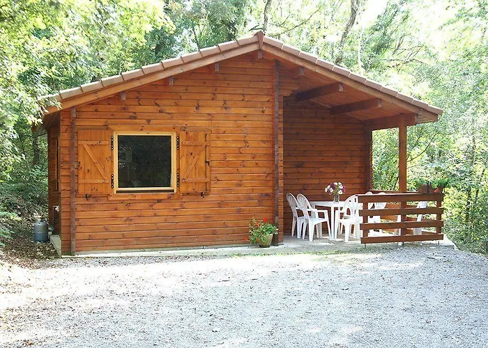 Chateau De Lacomte 4*