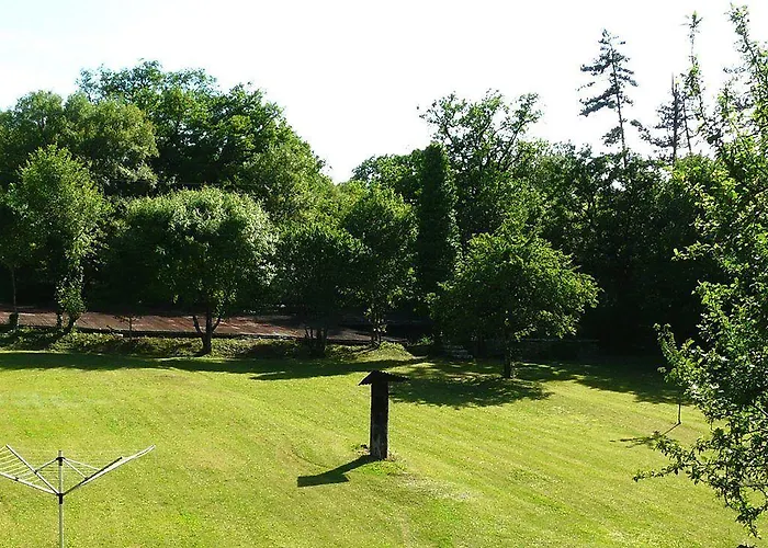 Hotel Chateau De Lacomte