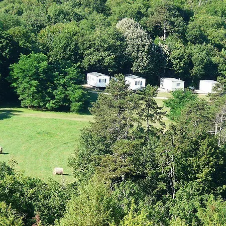 Chateau De Lacomte Hotel